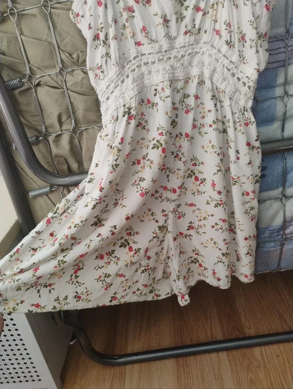 Vine And Valley Floral Romper. - Picture 6 of 9